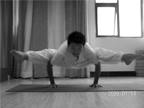 合肥瑜伽导师张凯